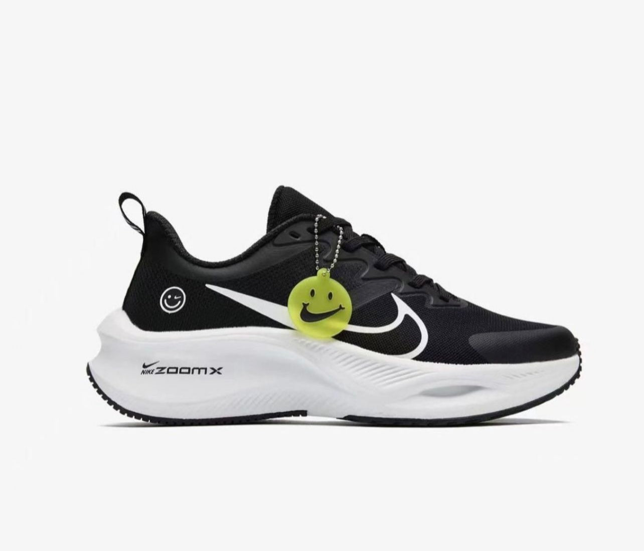 NIKE ZOOM