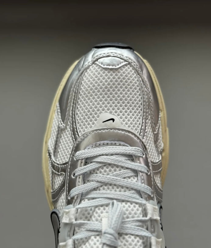 NIKE V2K