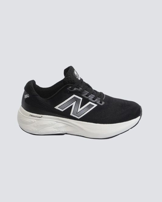 NEW BALANCE 880 V15 NEGRO BLANCO HOMBRE