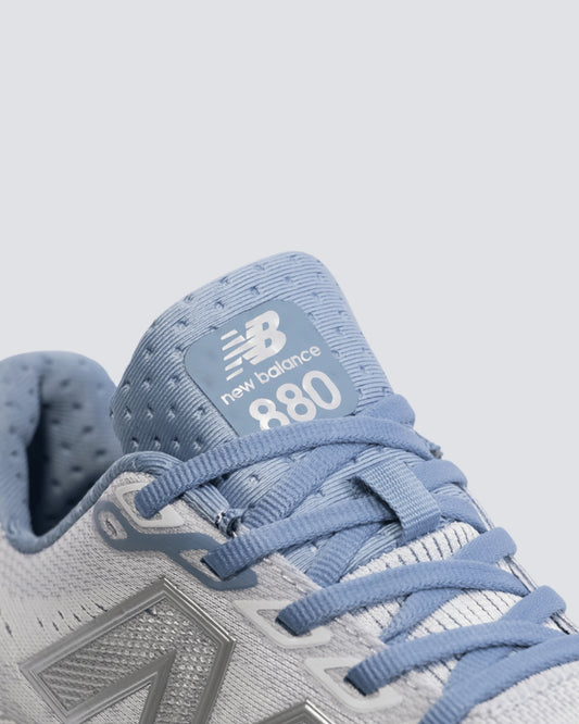 NEW BALANCE 880 V15 GRIS HOMBRE