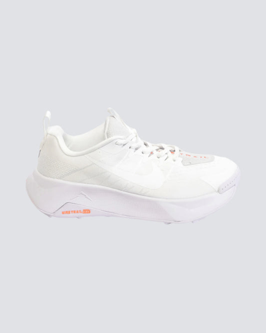 NIKE ACG BLANCO NARANJA
