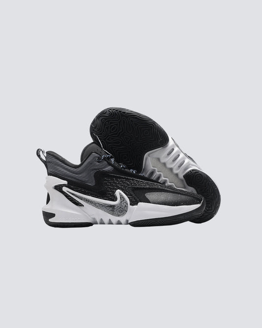 NIKE BOTA COSMIC UNITY 2 NEGRA BLANCA HOMBRE