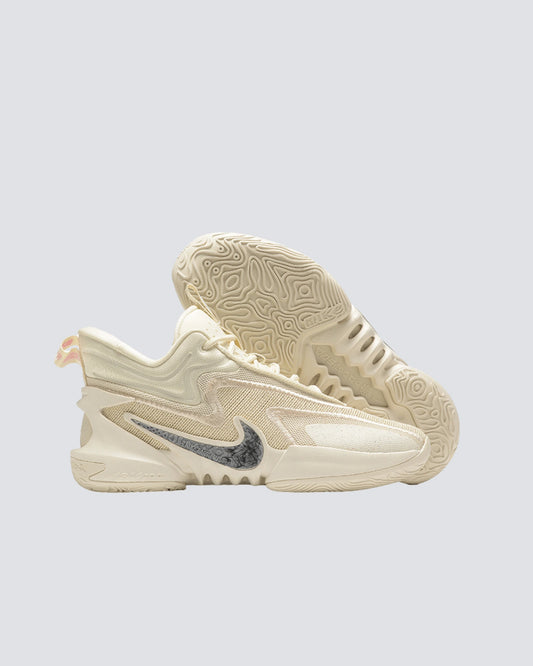 NIKE BOTA COSMIC UNITY 2 BEIGE HOMBRE