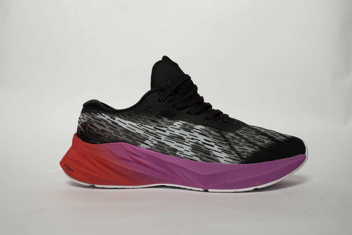 ASICS NOVABLAST