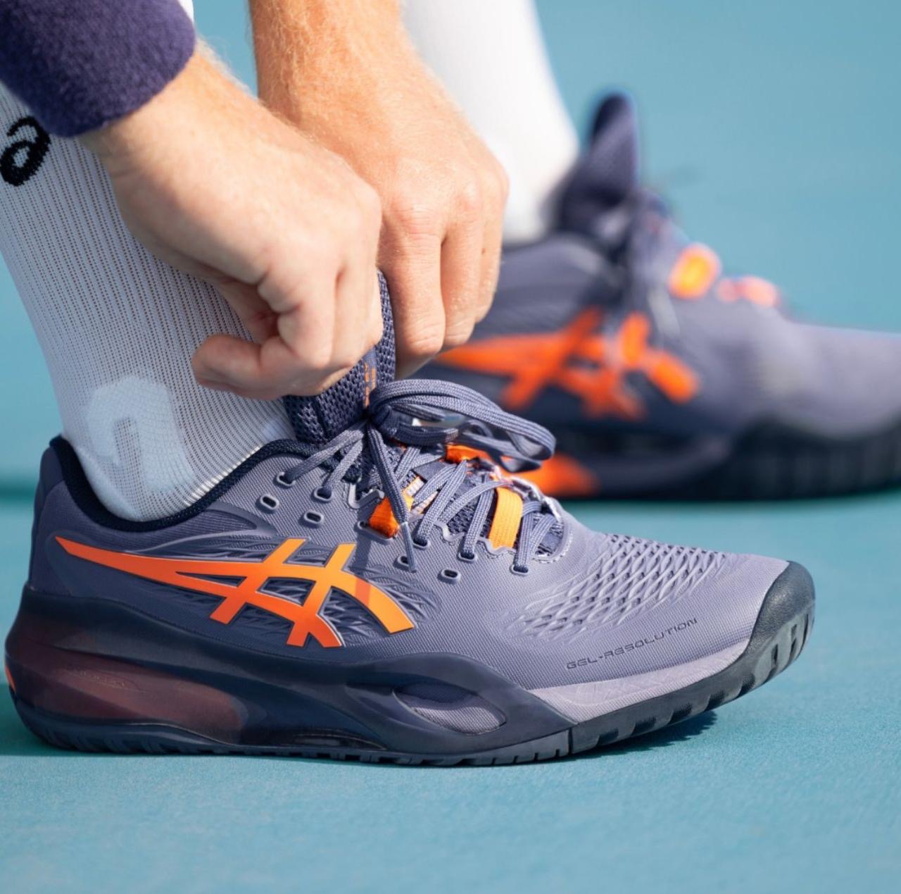 ASICS