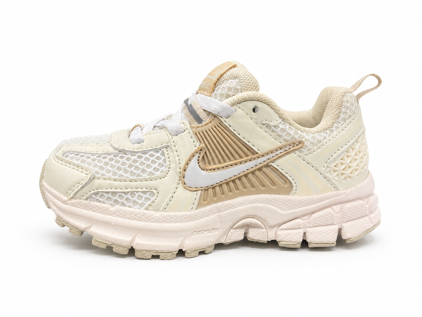NIKE VOMERO V5