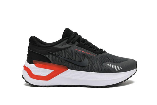 NIKE ZOOM