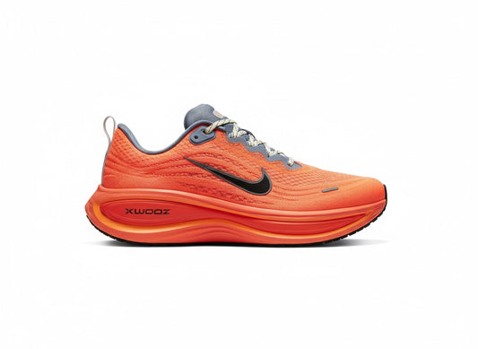 NIKE VOMERO TUNED