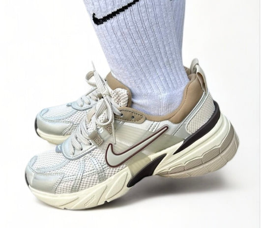 NIKE V2K