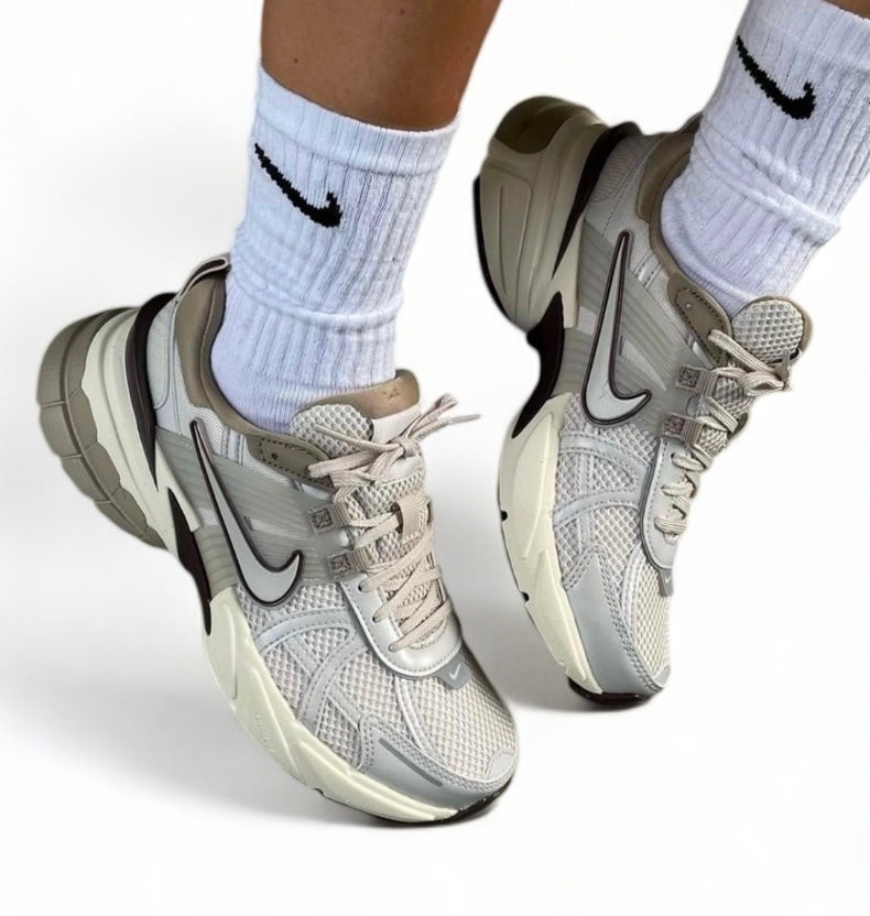 NIKE V2K