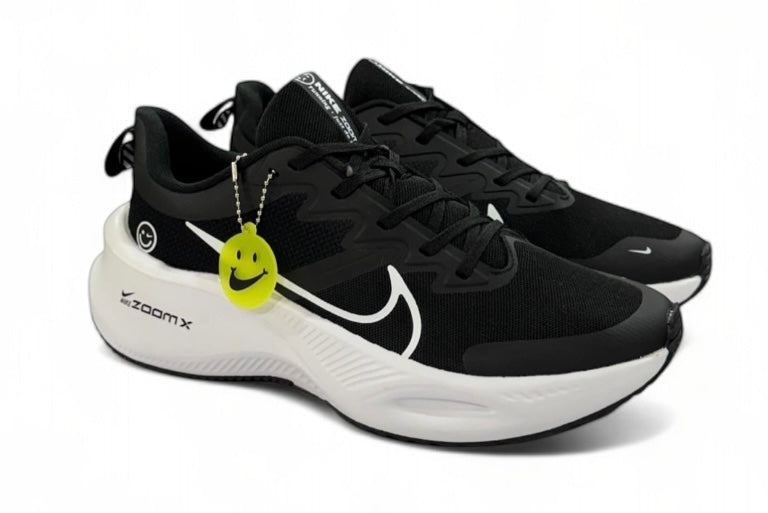 NIKE ZOOM