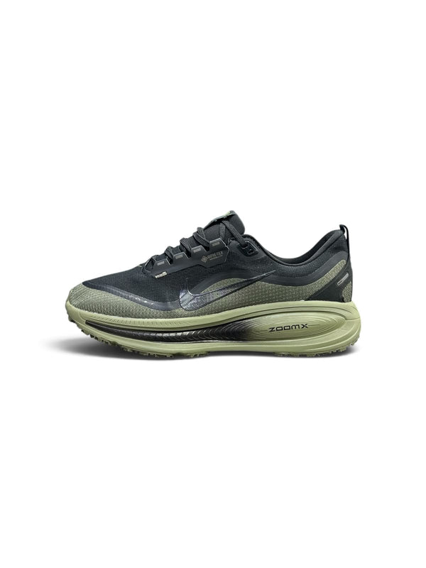 VOMERO 18 GORE-TEX CABALLERO