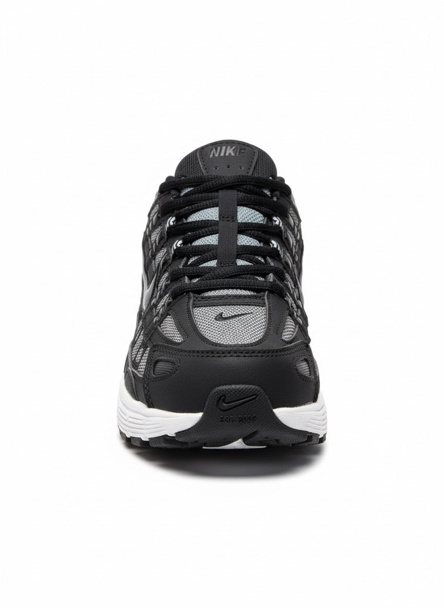 NIKE P6000
