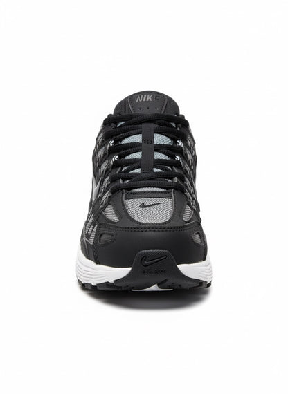 NIKE P6000