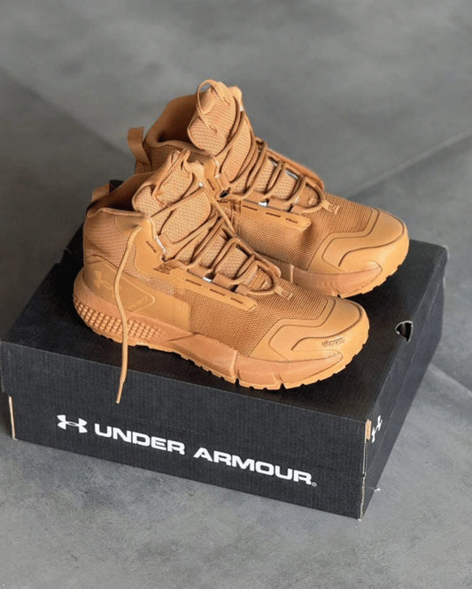 UNDER ARMOUNT BOTA MIEL HOMBRE