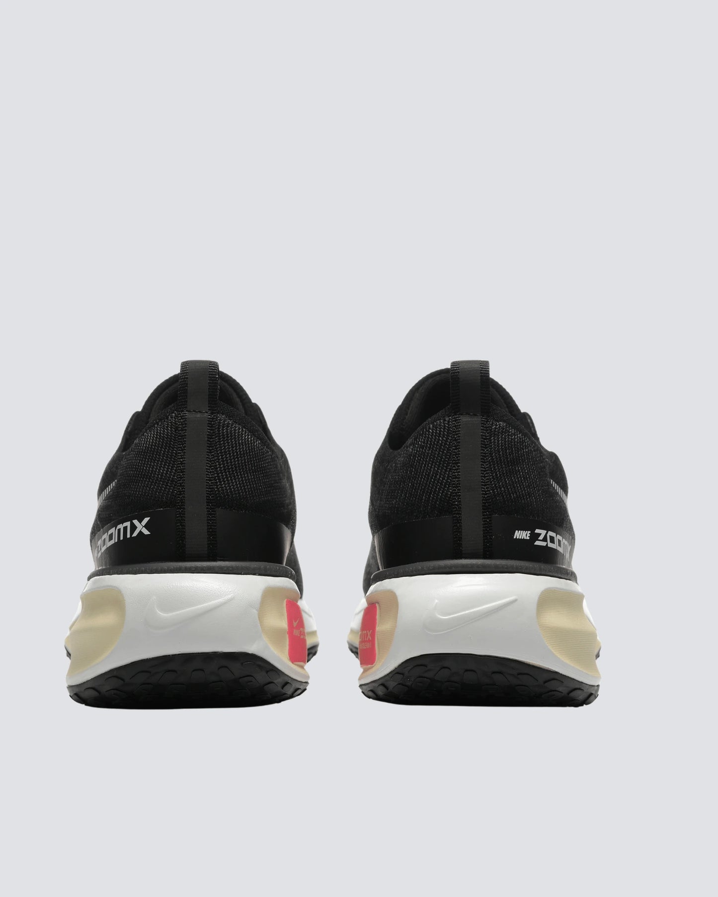 NIKE INVISIBLE 3 NEGRO BLANCO