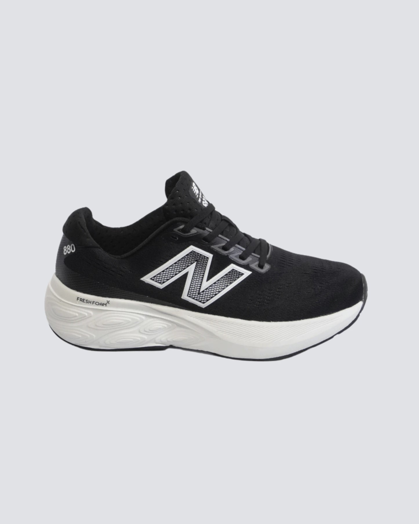 NEW BALANCE 880 V15 NEGRO BLANCO HOMBRE
