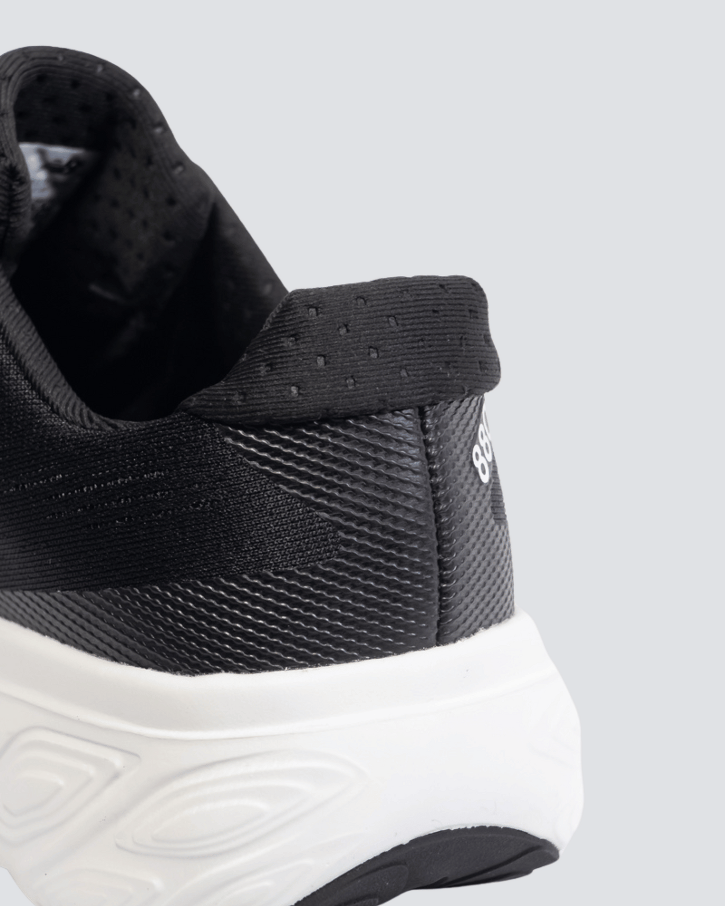 NEW BALANCE 880 V15 NEGRO BLANCO HOMBRE