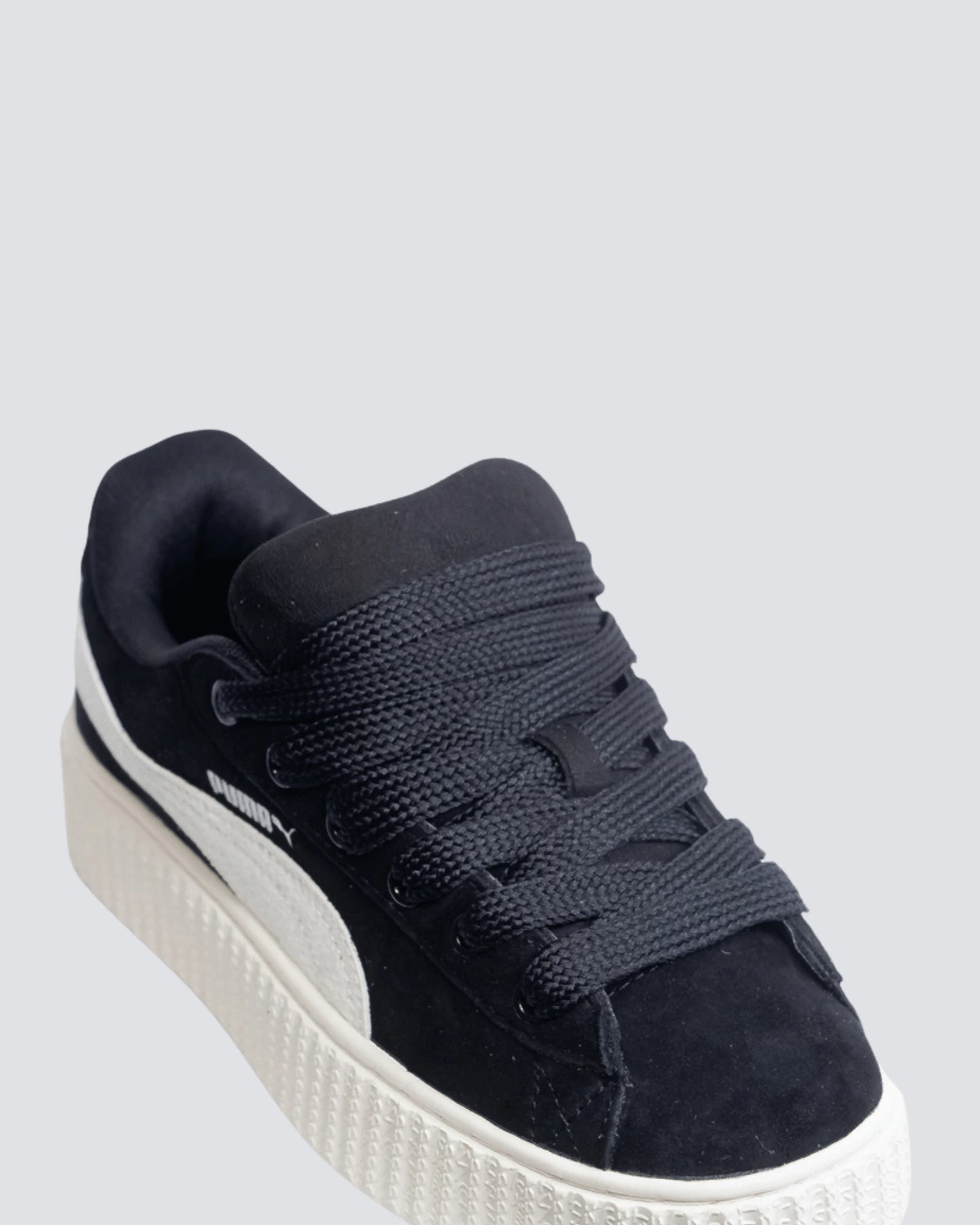 PUMA CREEPER PHATTY NEGRO BLANCO MUJER