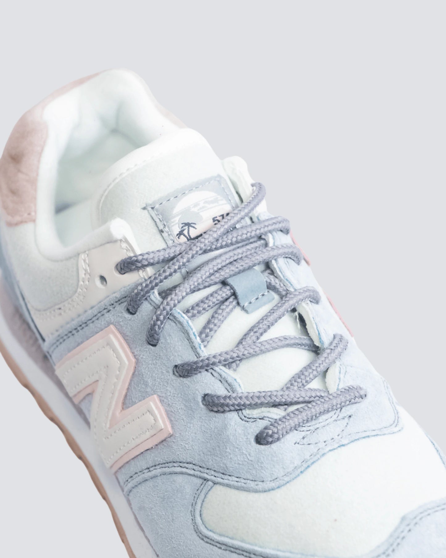 NEW BALANCE 574 CELESTE MUJER