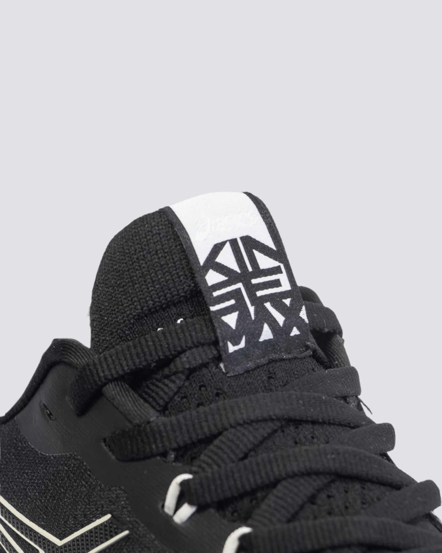ASICS Kinsei Max Negro Blanco