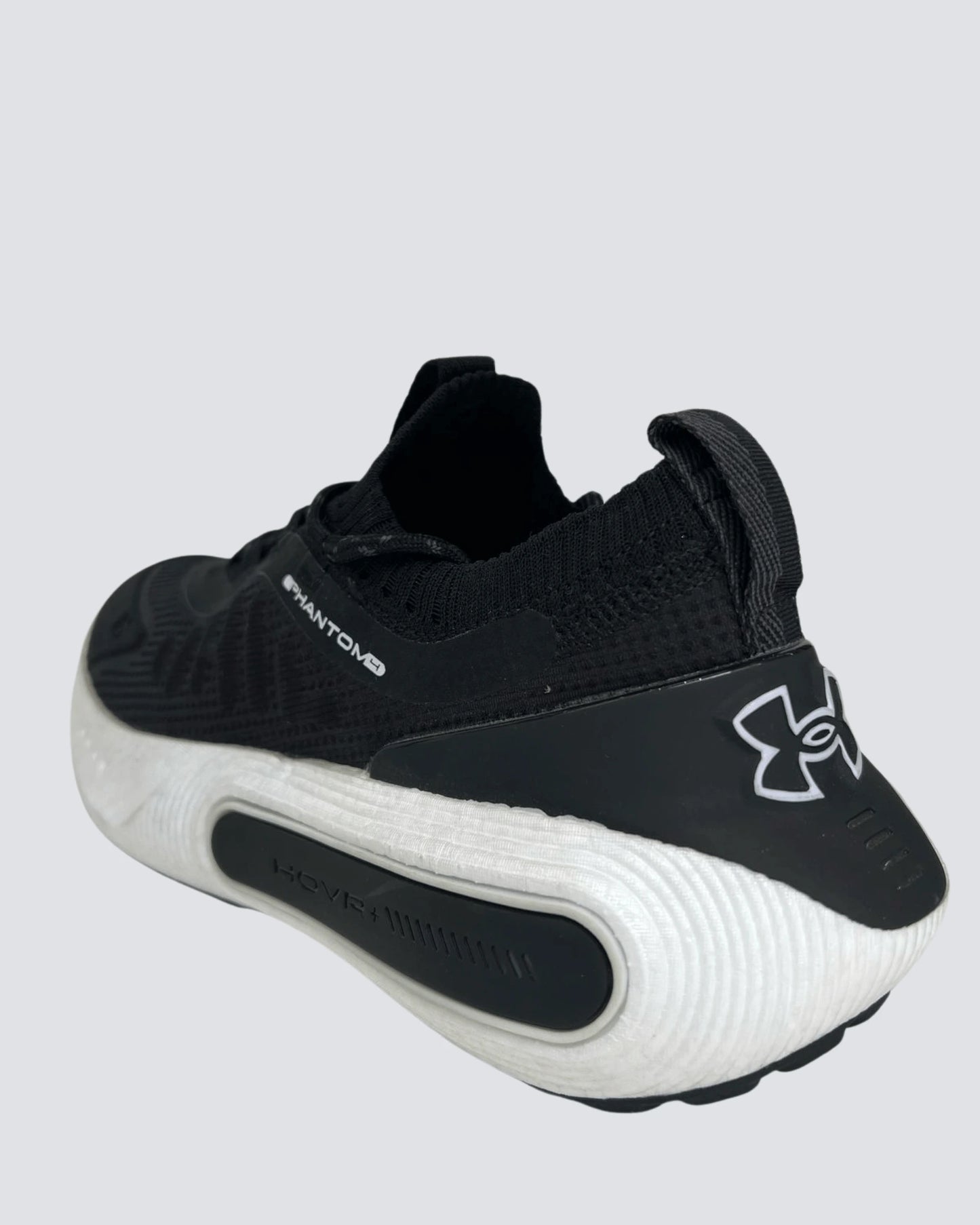UNDER ARMOUR PHANTOM NEGRO BLANCO