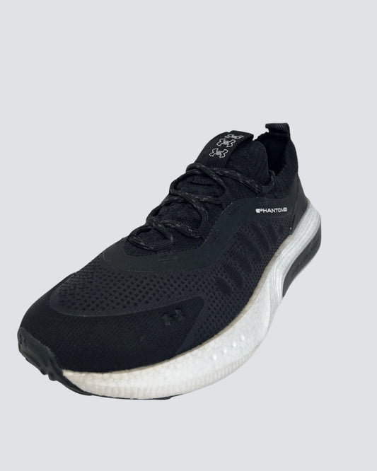 UNDER ARMOUR PHANTOM NEGRO BLANCO