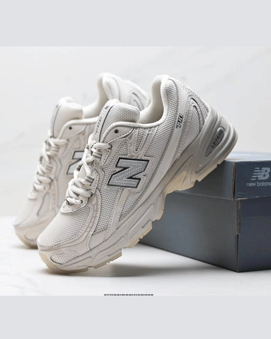 NEW BALANCE 740  BEIGE MUJER O NINO