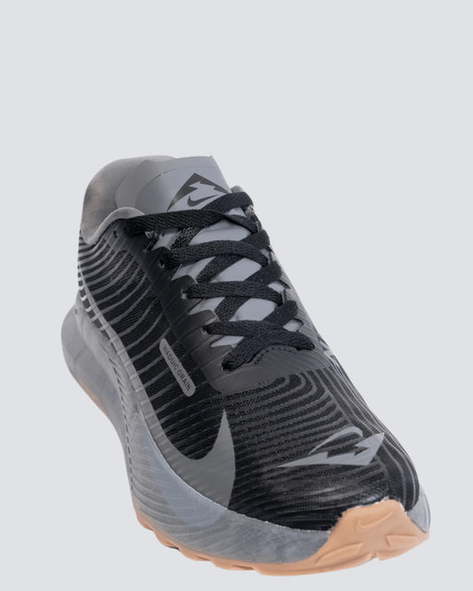 NIKE WADUIC ORAIN NEGRO CAMEL