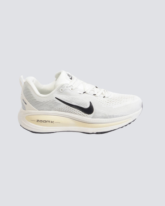 NIKE VOMERO BEIGE