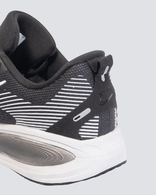 NIKE VOMERO NEGRO BLANCO