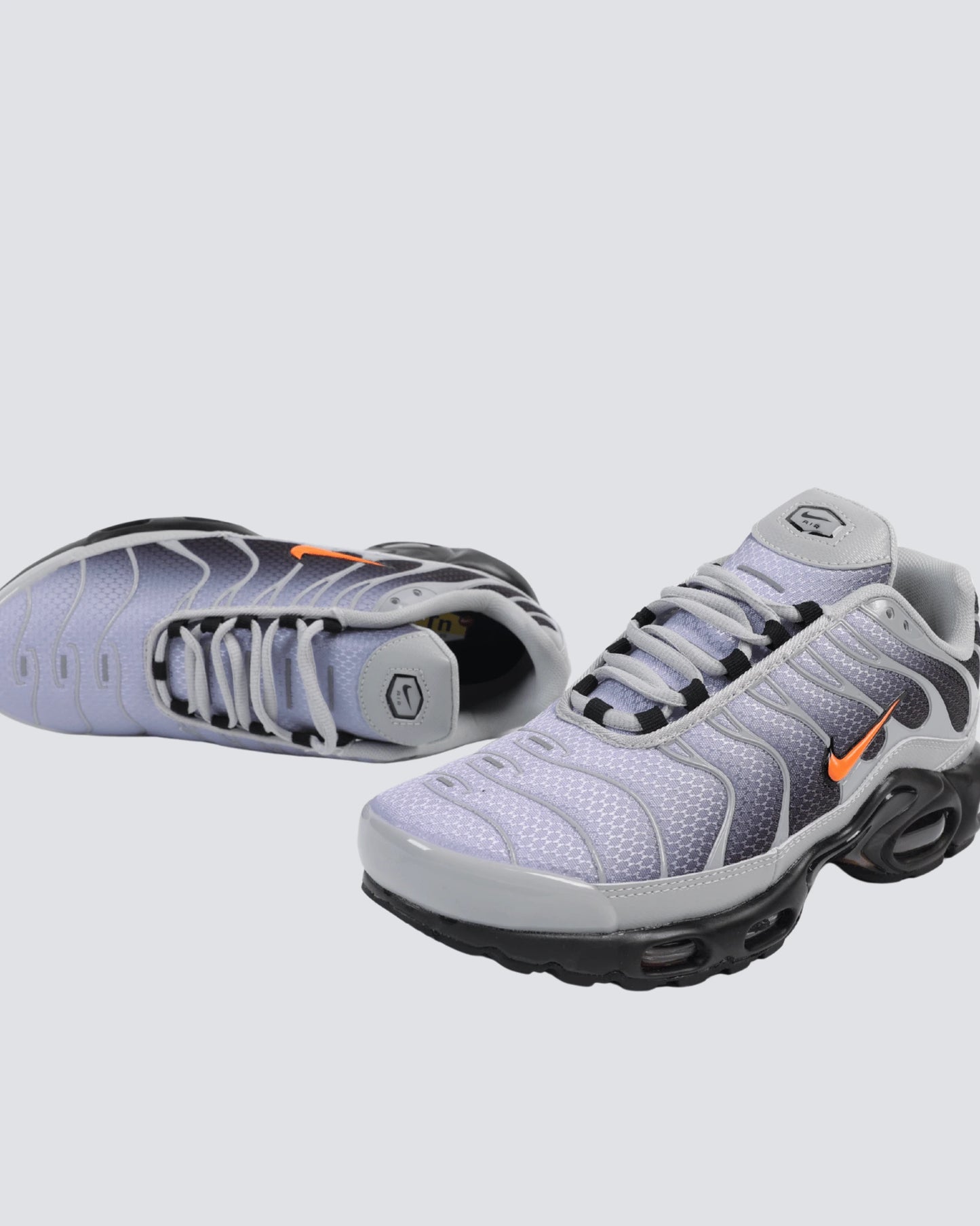 NIKE TN GRIS NARANJA