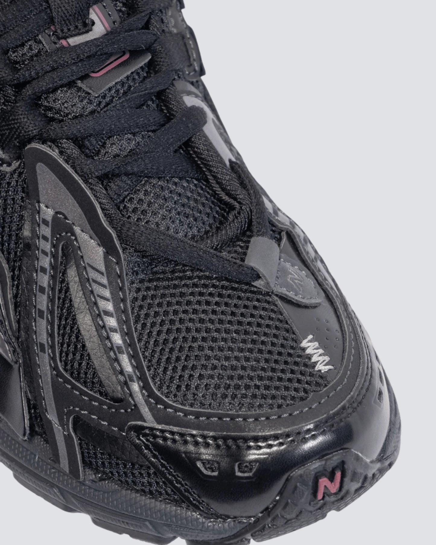 NEW BALANCE 1906A NEGRO HOMBRE