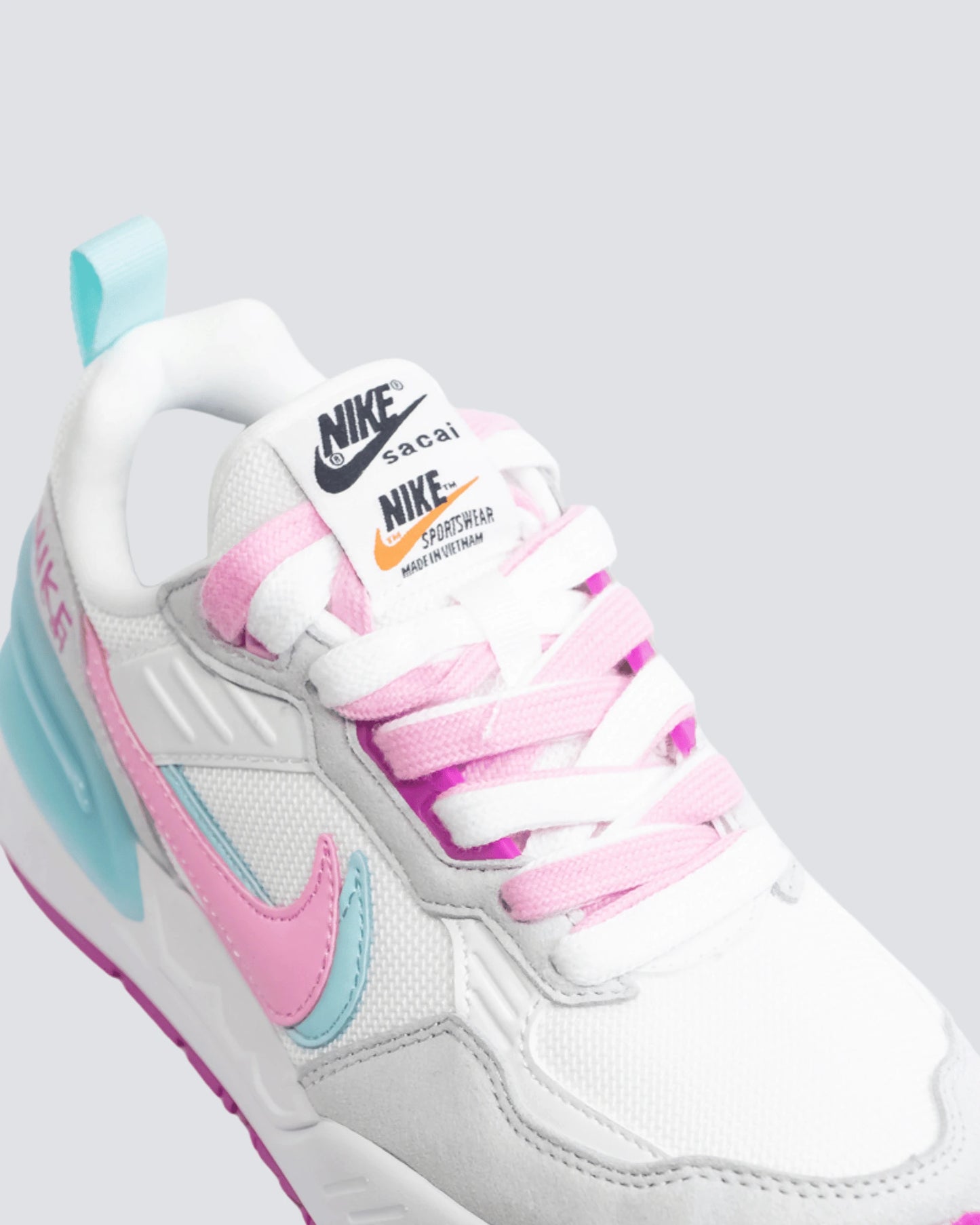 NIKE X SACAI BLANCO CELESTE