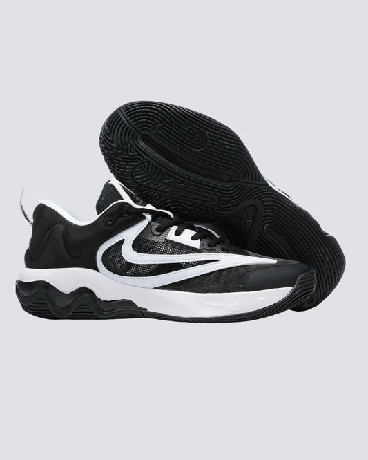 NIKE GIANNIS INMORTALITY 3 NEGRA BLANCA MUJER O NIÑO