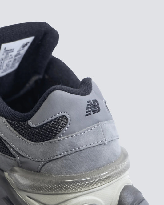 NEW BALANCE 9060 NEGRO GRIS MUJER O NIÑO