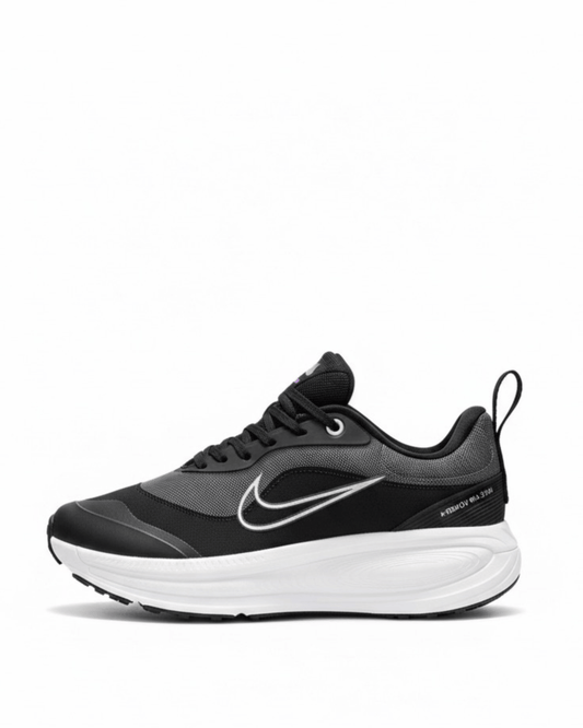 NIKE ZOOMX NEGRO BLANCO