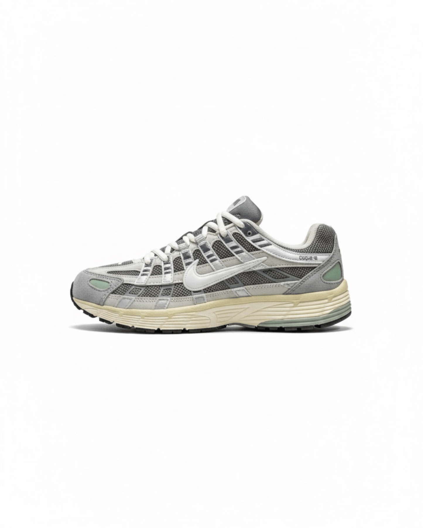 NIKE P6000