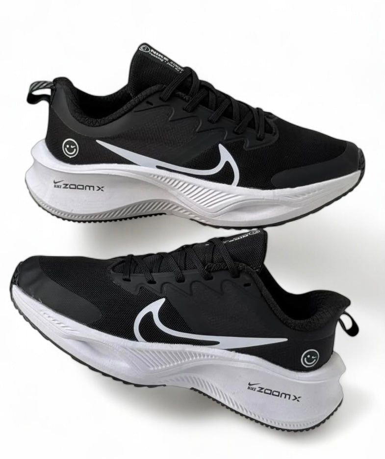 NIKE ZOOM