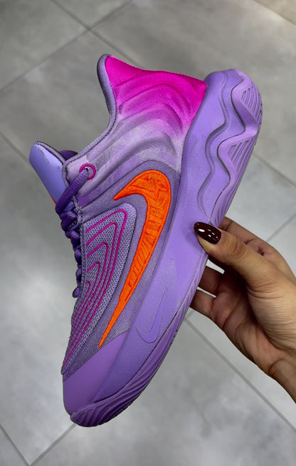 NIKE BOTA ZOOM FREAK 5 PLAYFUL PURPLE HOMBRE