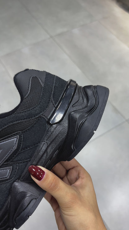NEW BALANCE 9060 NEGRO MUJER O NIÑO